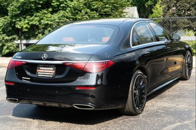 Photo of 2022 Black Mercedes-Benz S-Class