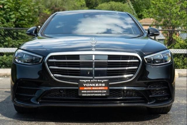 Photo of 2022 Black Mercedes-Benz S-Class