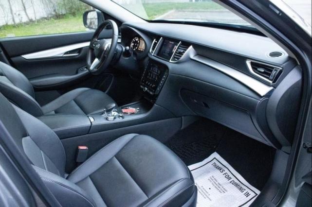 Photo of 2021 Liquid Platinum INFINITI QX50