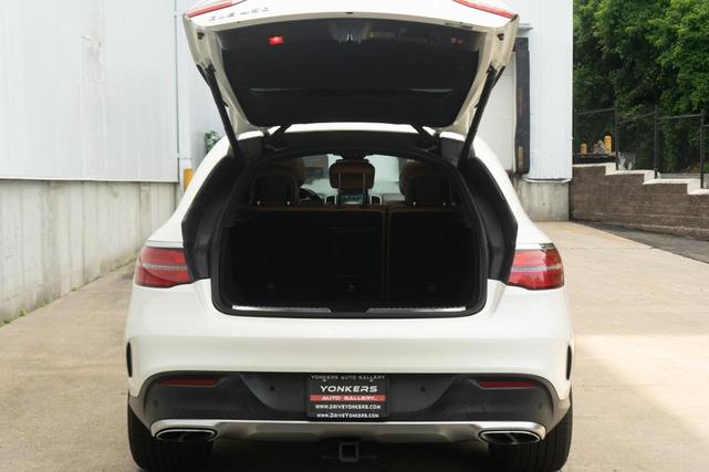 Photo of 2016 Polar White Mercedes-Benz GLE-Class