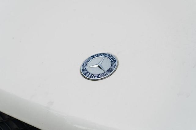 Photo of 2016 Polar White Mercedes-Benz GLE-Class