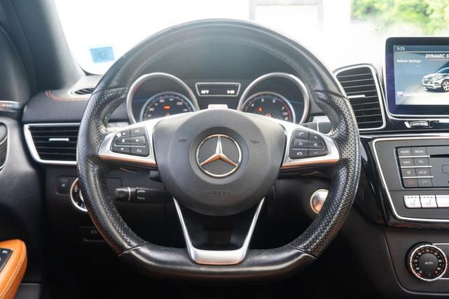 Photo of 2016 Polar White Mercedes-Benz GLE-Class