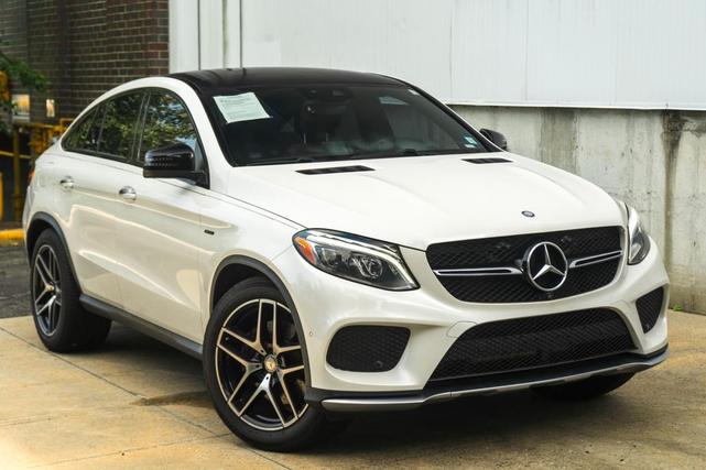 Photo of 2016 Polar White Mercedes-Benz GLE-Class