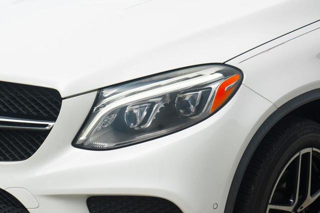 Photo of 2016 Polar White Mercedes-Benz GLE-Class