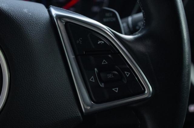 Photo of 2021 Summit White Chevrolet Camaro