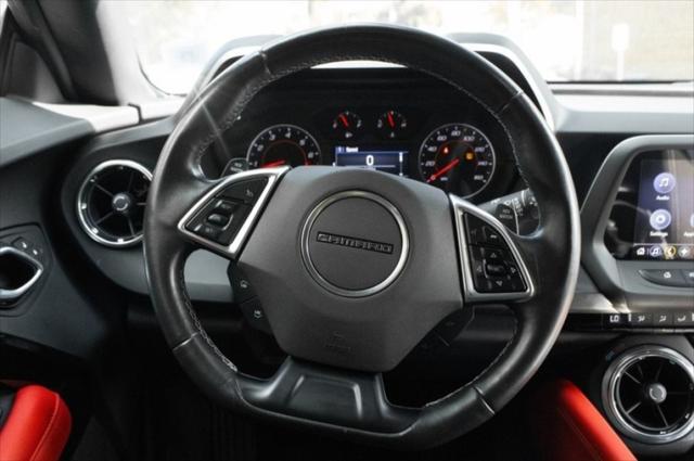 Photo of 2021 Summit White Chevrolet Camaro