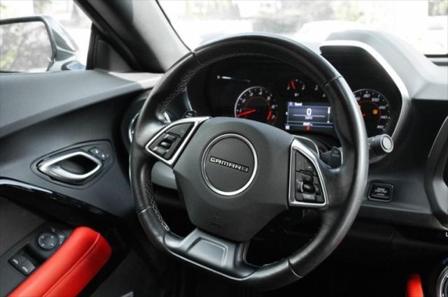 Photo of 2021 Summit White Chevrolet Camaro