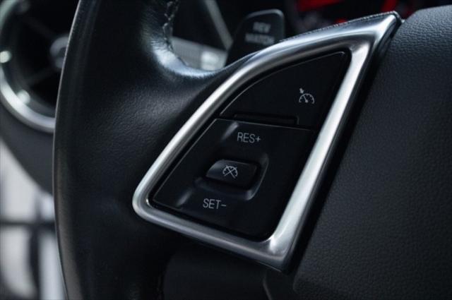 Photo of 2021 Summit White Chevrolet Camaro