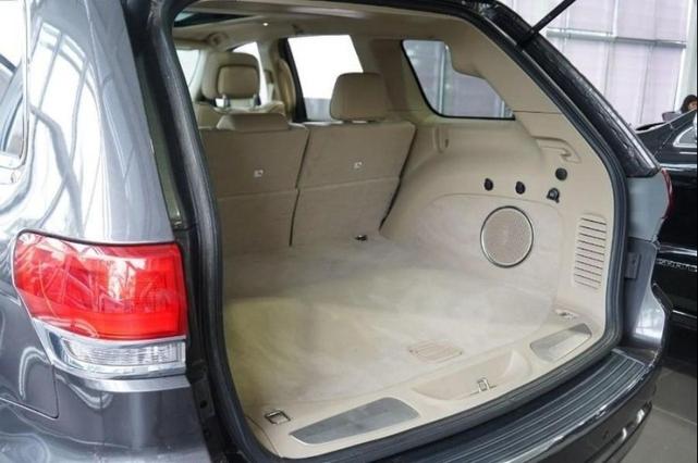 Photo of 2019 Billet Silver Metallic Clearcoat Jeep Grand Cherokee