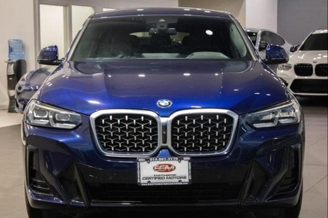 Photo of 2022 Tanzanite Blue II Metallic BMW X4