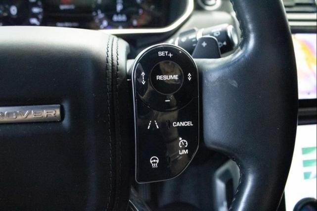 Photo of 2020 Byron Blue Metallic Land Rover Range Rover