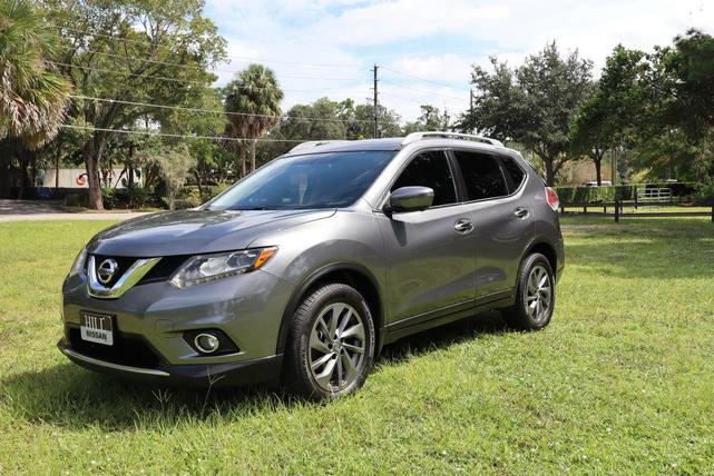 Photo of 2016 Gray Nissan Rogue
