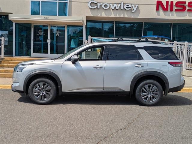 Photo of 2025 Brilliant Silver Metallic Nissan Pathfinder