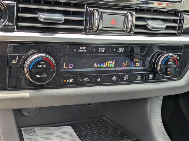 Photo of 2025 Brilliant Silver Metallic Nissan Pathfinder