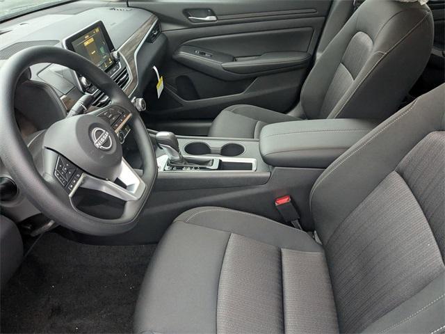 Photo of 2025 Black Nissan Altima