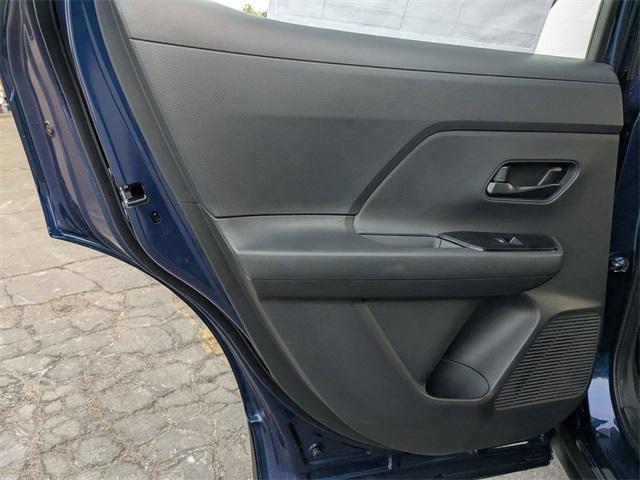 Photo of 2025 Deep Blue Pearl Nissan Kicks