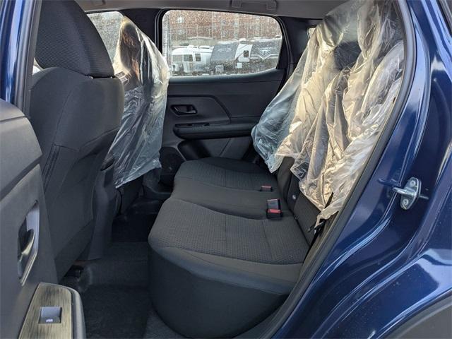 Photo of 2025 Deep Blue Pearl Nissan Kicks