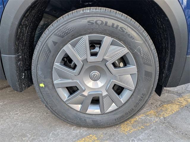 Photo of 2025 Deep Blue Pearl Nissan Kicks
