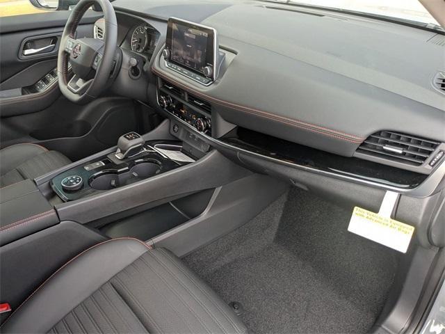 Photo of 2025 Boulder Gray Metallic Nissan Rogue