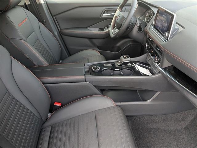 Photo of 2025 Boulder Gray Metallic Nissan Rogue