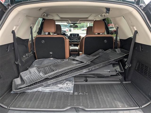 Photo of 2022 Obsidian Green Nissan Pathfinder