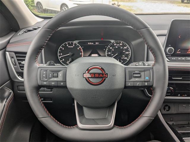 Photo of 2025 Everest White P Nissan Rogue