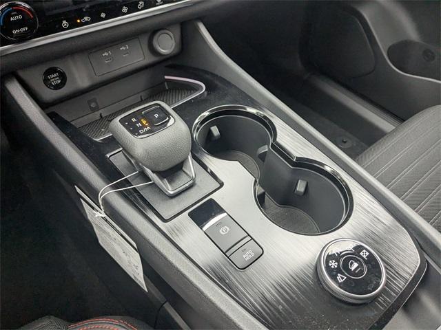 Photo of 2025 Everest White P Nissan Rogue