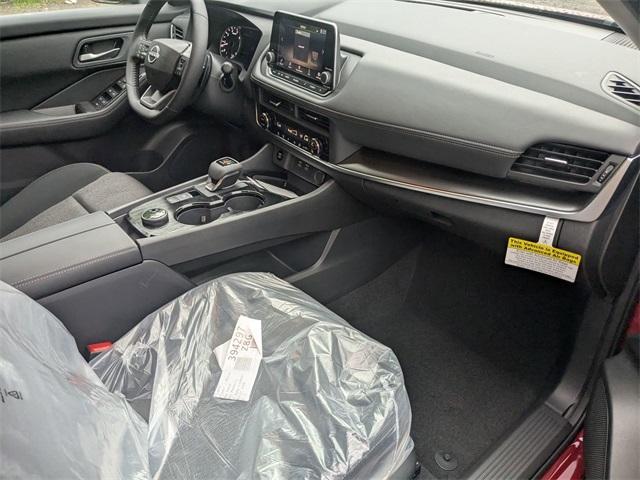 Photo of 2025 Scarlet Ember Nissan Rogue