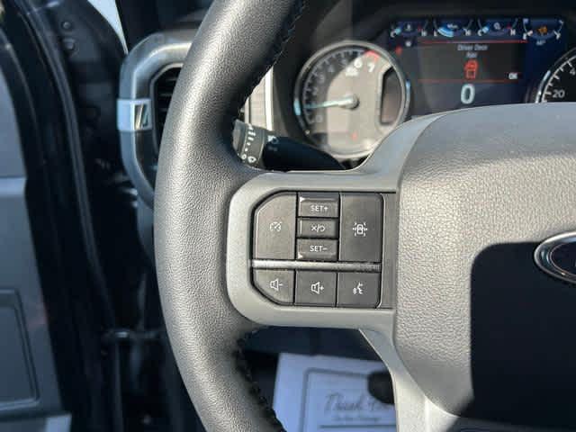 Photo of 2022 AGATE BLACK METALLIC Ford F-150