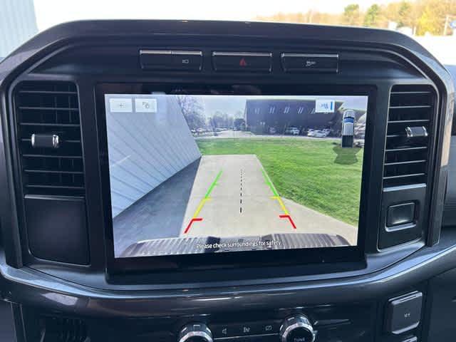 Photo of 2022 AGATE BLACK METALLIC Ford F-150