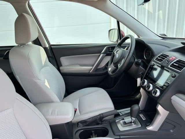 Photo of 2017 Venetian Red Pearl Subaru Forester