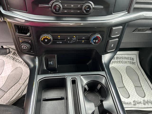 Photo of 2022 Atlas Blue Metallic Ford F-150