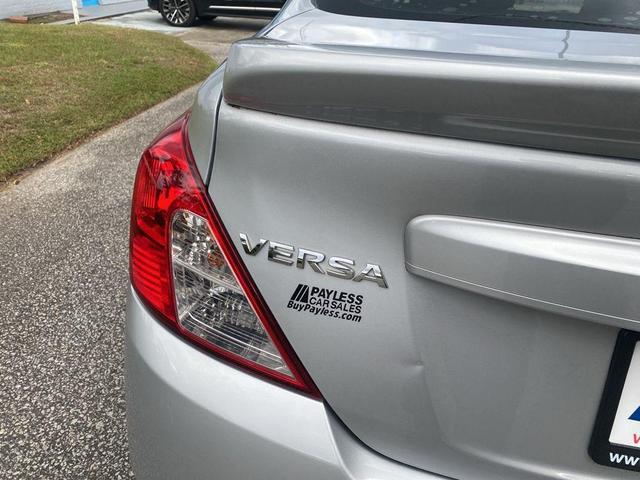 Photo of 2016 Brilliant Silver Metallic Nissan Versa