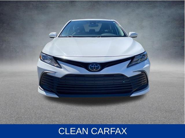 Photo of 2022 White Toyota Camry