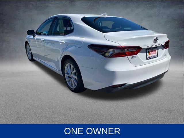Photo of 2022 White Toyota Camry