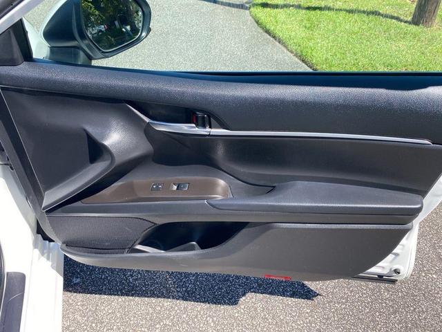 Photo of 2022 White Toyota Camry