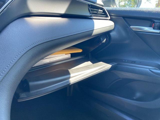 Photo of 2022 White Toyota Camry