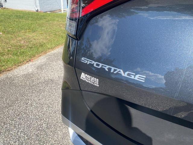 Photo of 2023 Gravity Gray Kia Sportage Hybrid