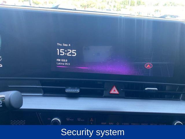 Photo of 2023 Gravity Gray Kia Sportage Hybrid