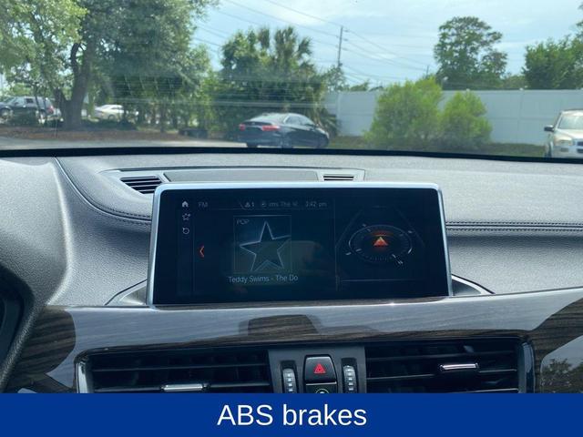 Photo of 2021 Mineral White Metallic BMW X1