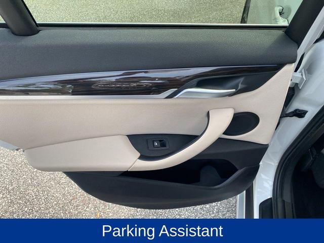 Photo of 2021 Mineral White Metallic BMW X1