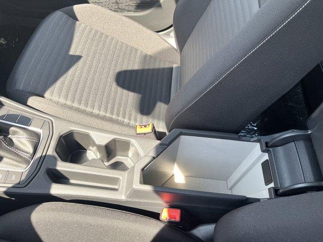 Photo of 2025 Pure White Volkswagen Jetta