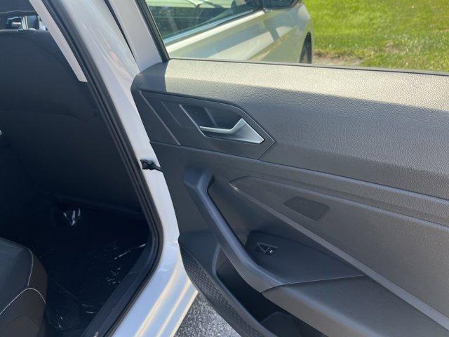 Photo of 2025 Pure White Volkswagen Jetta