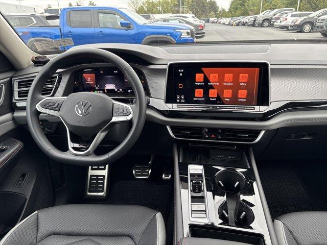 Photo of 2025 Pure Gray Volkswagen Atlas