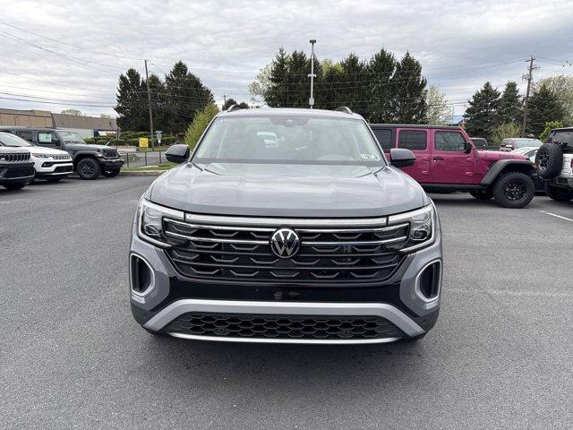 Photo of 2025 Pure Gray Volkswagen Atlas