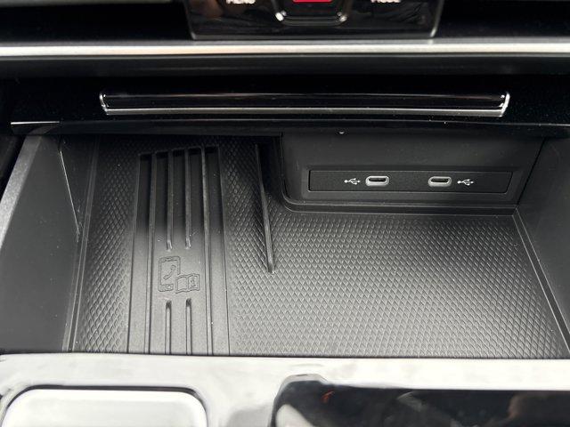 Photo of 2025 Pure Gray Volkswagen Atlas