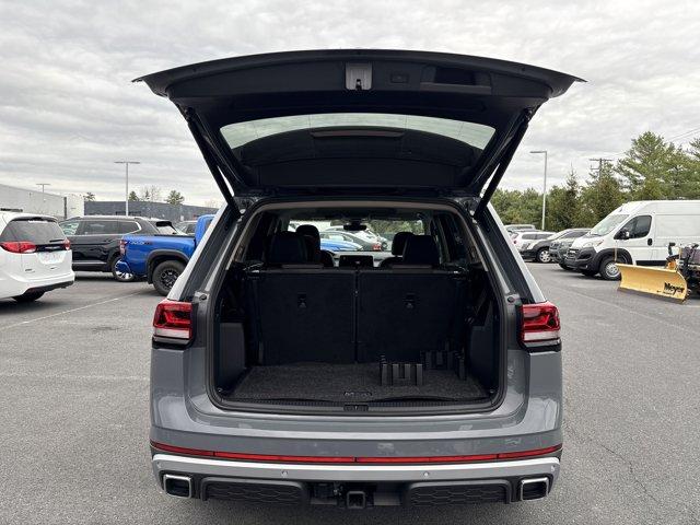 Photo of 2025 Pure Gray Volkswagen Atlas