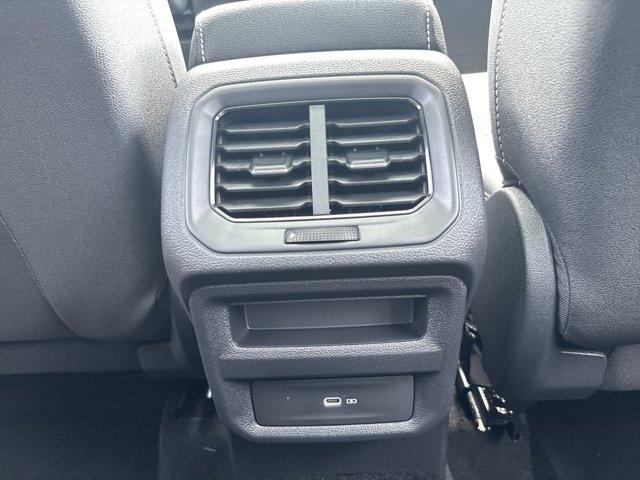 Photo of 2025 Pure White Volkswagen Taos