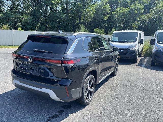 Photo of 2025 Deep Black Pearl Volkswagen Tiguan
