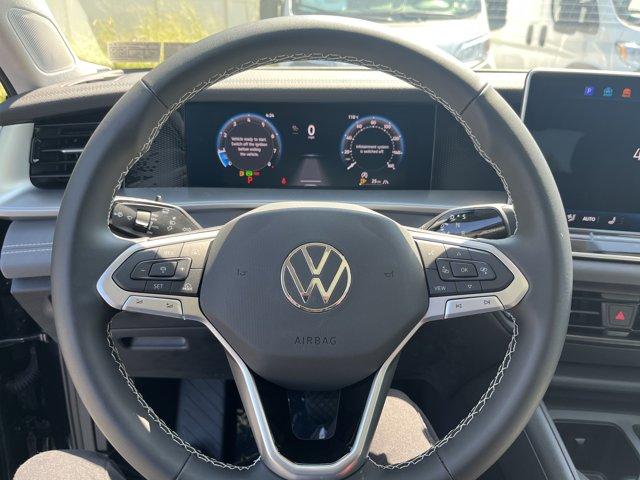 Photo of 2025 Deep Black Pearl Volkswagen Tiguan